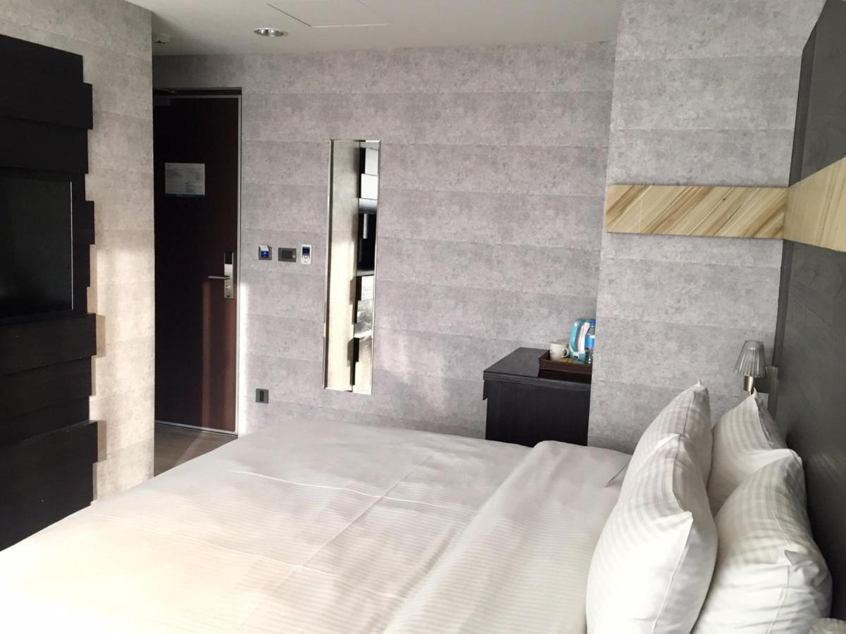 Fengjia Hotel Bell Taichung Buitenkant foto