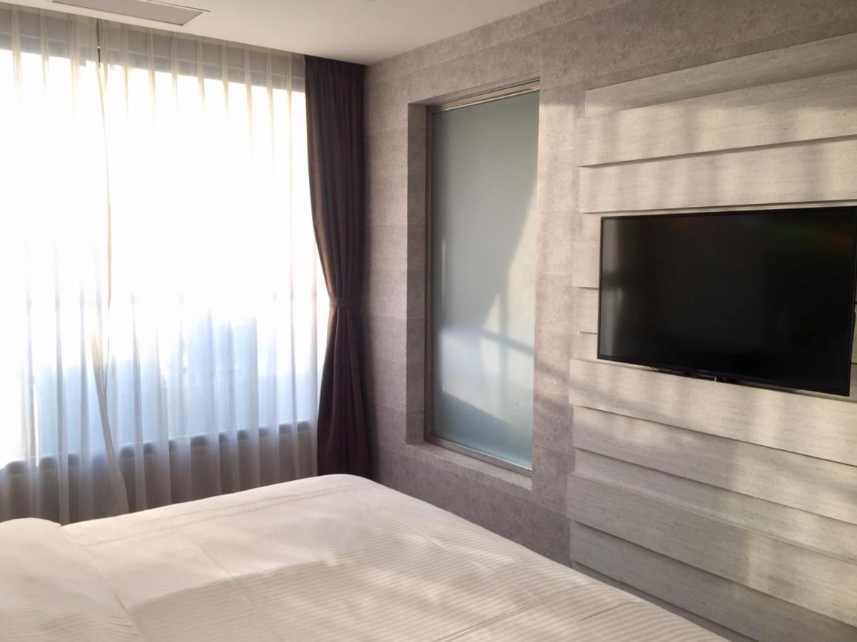 Fengjia Hotel Bell Taichung Buitenkant foto