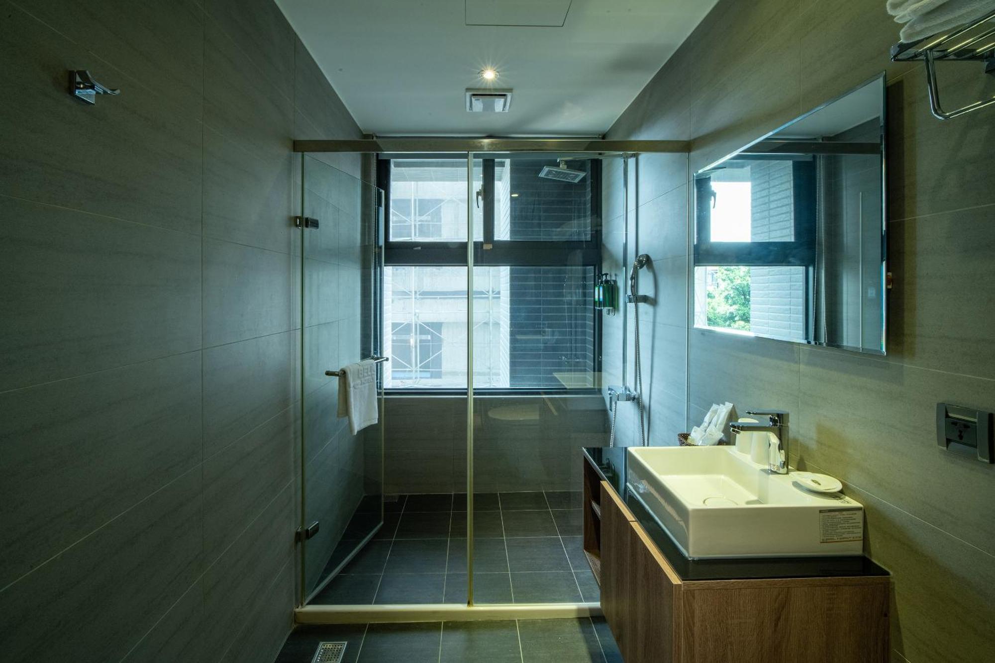 Fengjia Hotel Bell Taichung Buitenkant foto