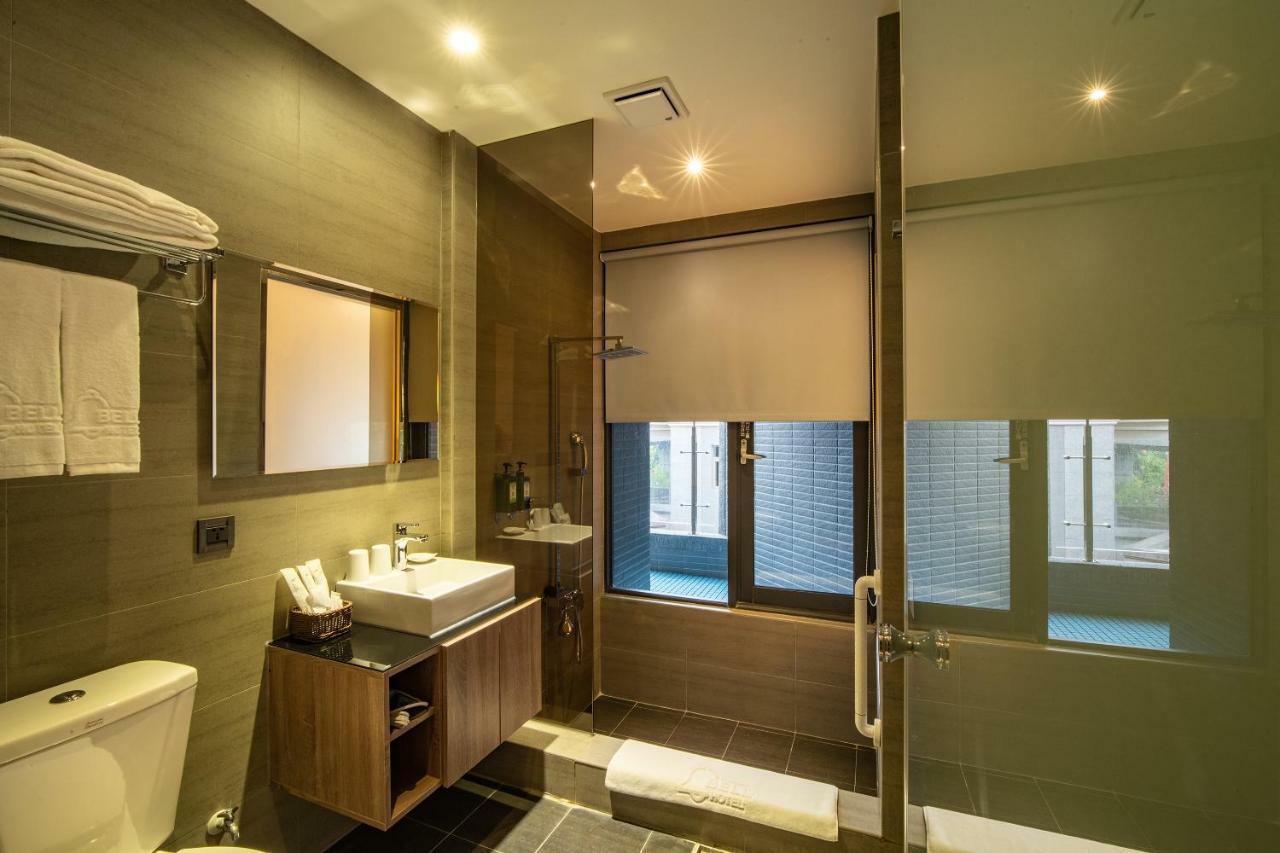 Fengjia Hotel Bell Taichung Buitenkant foto